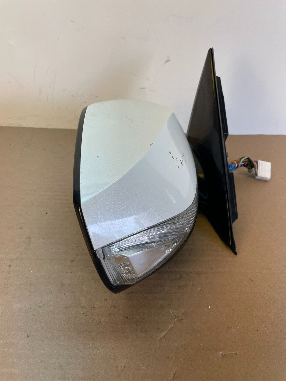 2015 to 2019 Infiniti Q70 Right Passenger RH View Door Mirror af5667 DG10