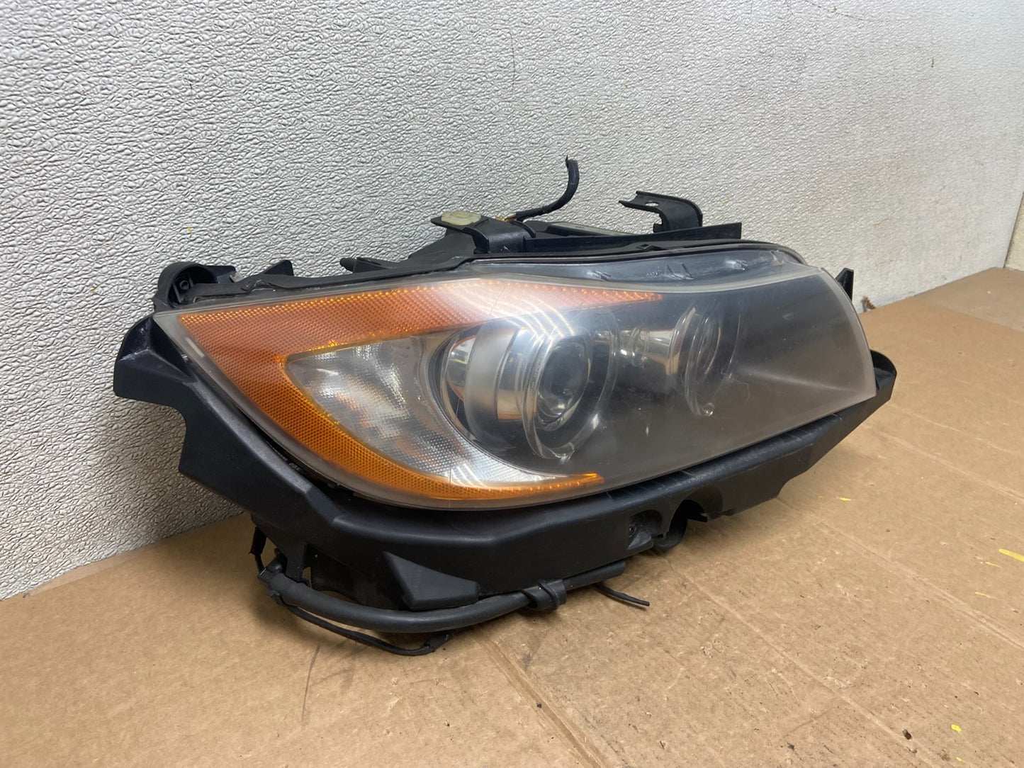 Xenon HID AFS 2006 to 2008 BMW 3 Series Headlight Right Passenger Side AA1375 DW2
