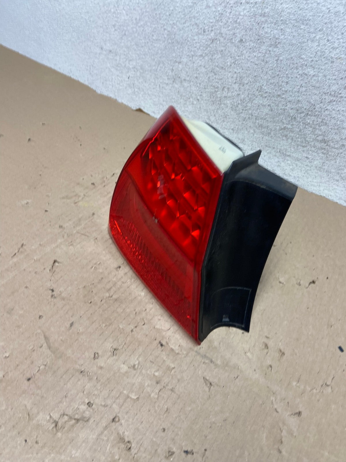 2009 2010 BMW 323i 325i 328i 335i 3 Series Left Driver Tail Light AG6942 LK1