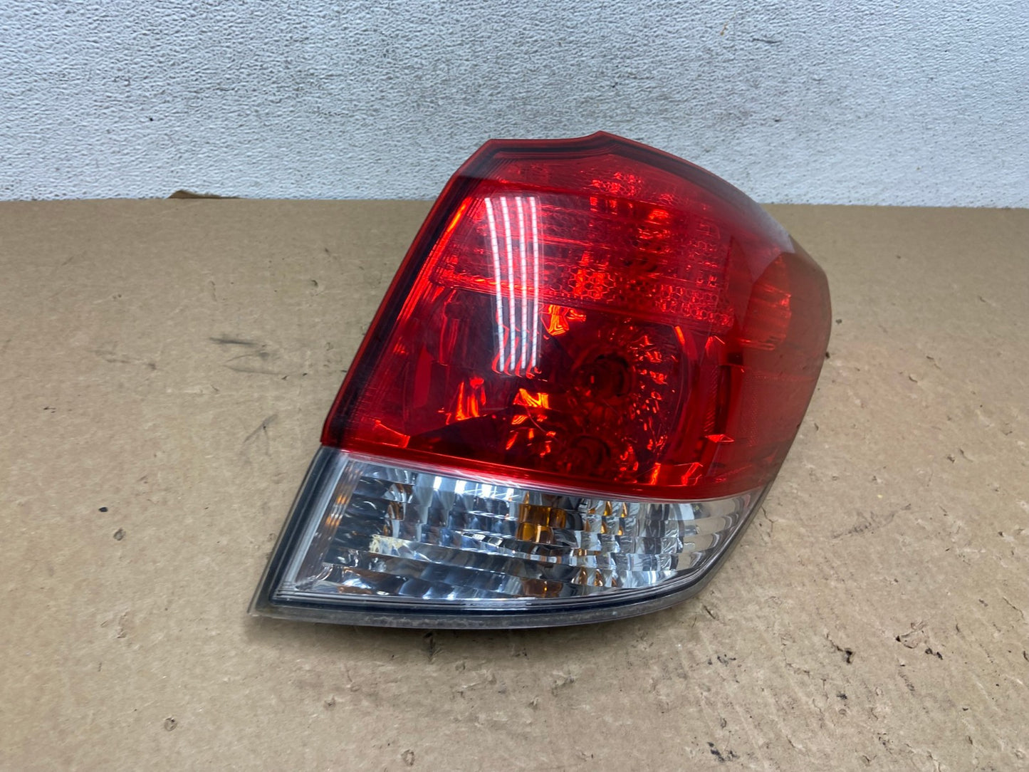 2010-2014 Subaru Outback Wagon Right Passenger Rh Side Tail Light AF8013 LK2