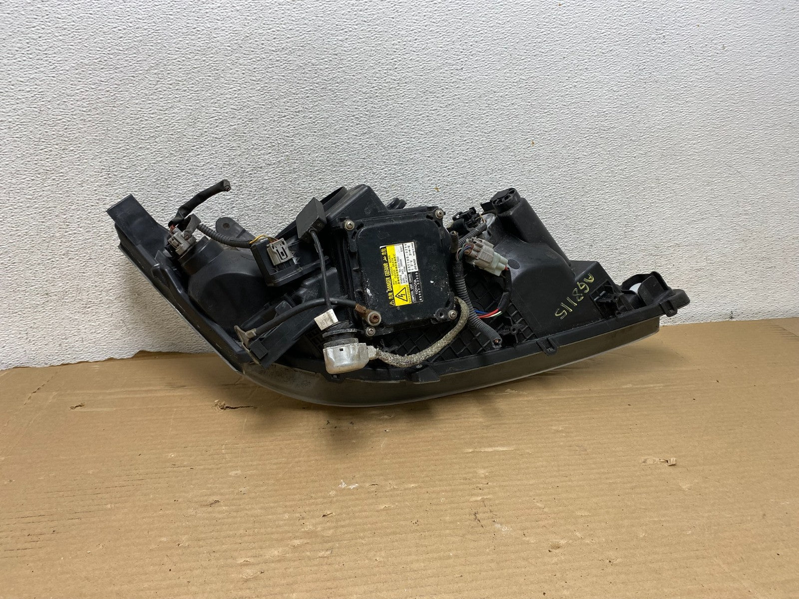 2007 2008 2009 Lexus ES350 Left Driver Lh HID Xenon Headlight TYC AG8115 DW7