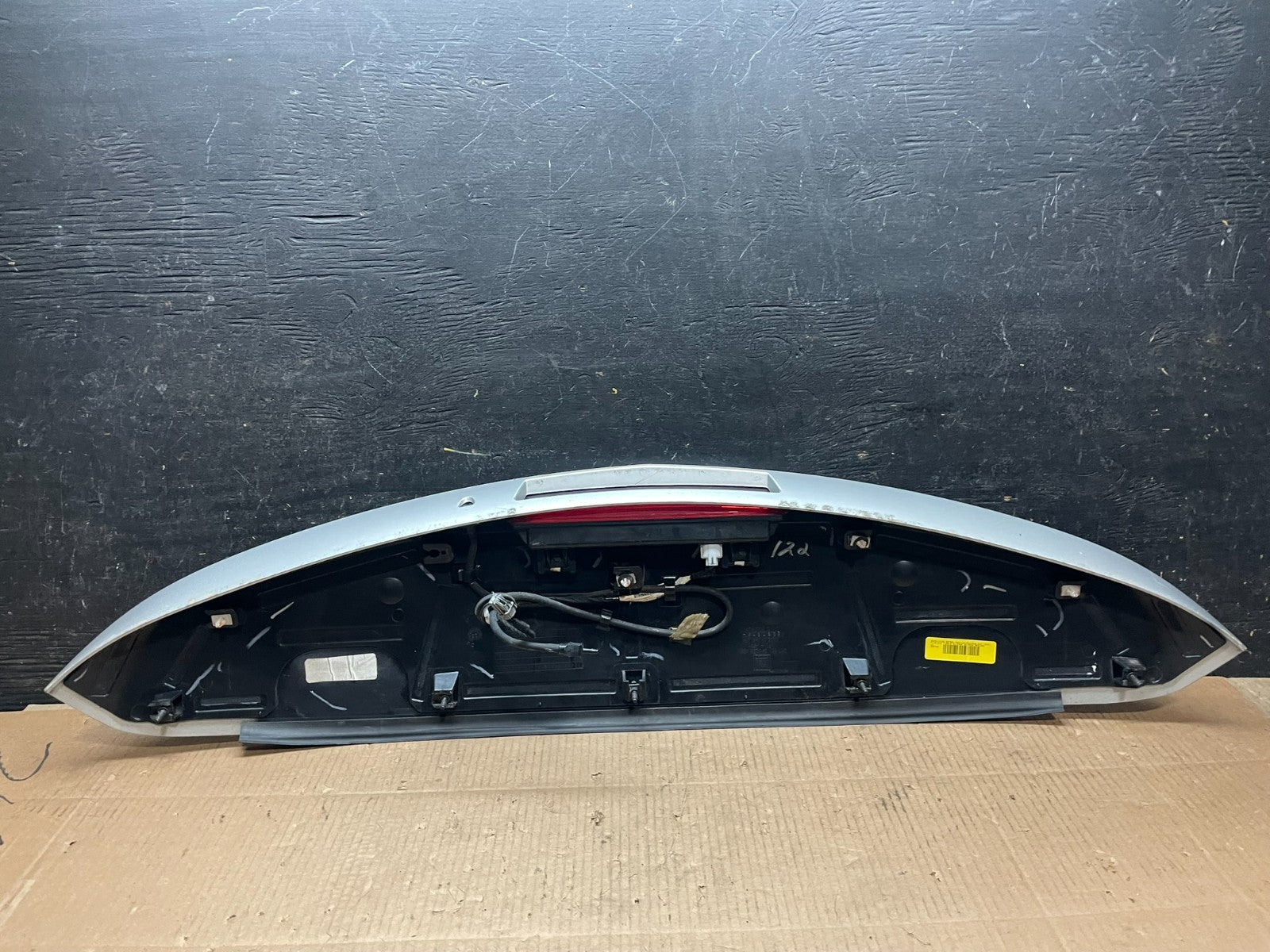 2013 to 2017 Chevrolet Traverse Rear Trunk Spoiler Wing Third Brake Y1951 DG6