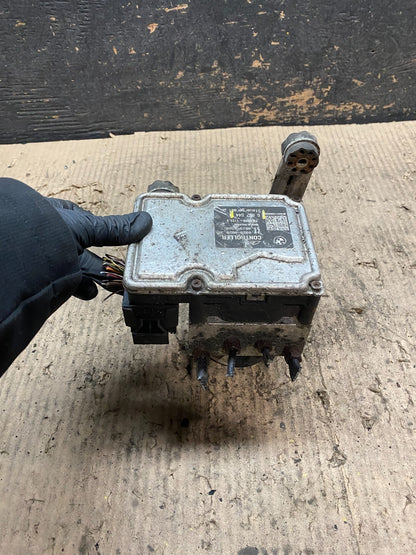 2011 - 2017 BMW X3 ABS Anti-Lock Brake Pump 3451 6857644 OEM V6840 DG1