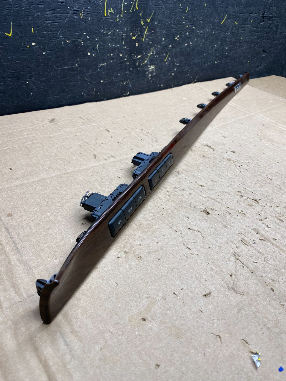 2009 2010 2011 2012 Ford Flex Front Switches Hazzard Trim Molding OEM z1680 DG1