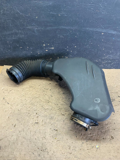 2011 to 2018 Chrysler 300 3.6L Air Intake Duct Tube Cleaner OEM S3584 DG3