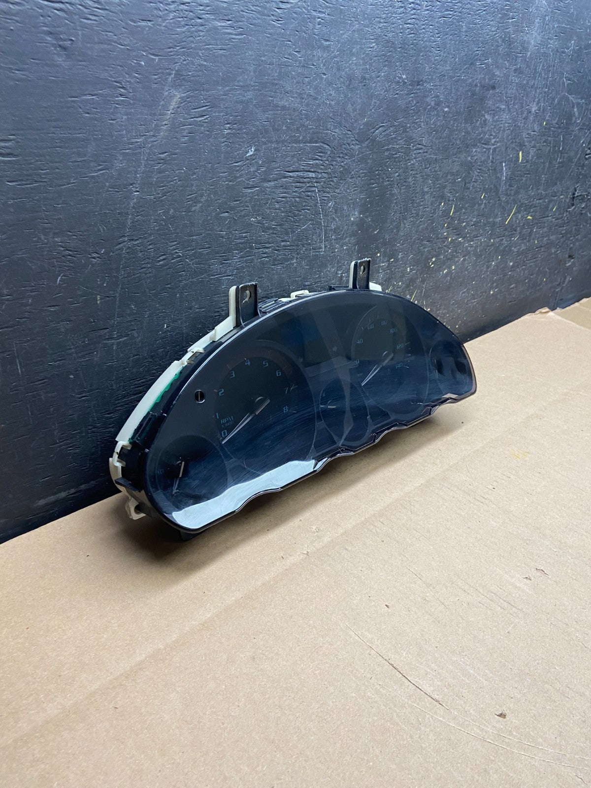 2008 to 2012 Buick Enclave Instrument Gauge Cluster Speedometer T4340 DG2