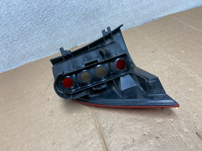 1998 to 2001 Mercedes ML320 ML-Class Right Passenger Rh Tail Light OEM AA1465 PS5