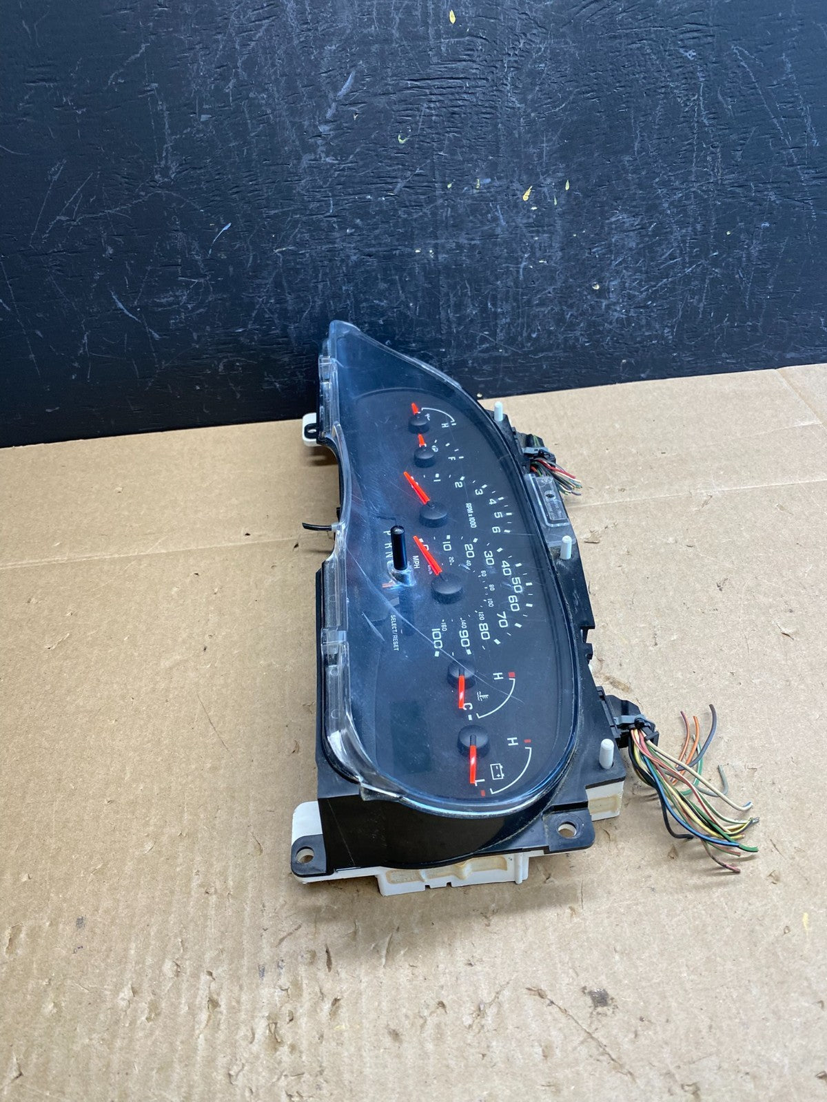 2006 Ford E350 Gauge Speedometer Cluster AC6392 DG2