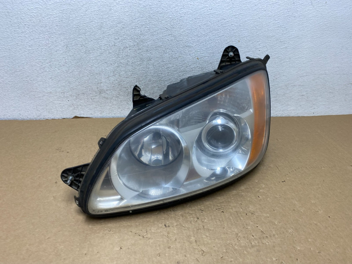 Kenworth P54-6162-200R SAE HG05 SSB518 Left Driver Side Headlight AF79242