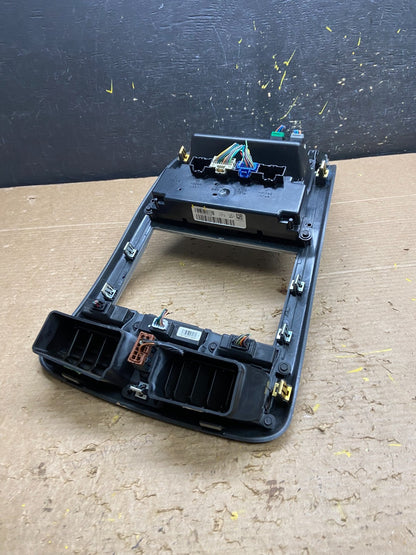2007 to 2009 Chevrolet Equinox Radio Face Climate Control Panel Bezel W1984 DG4