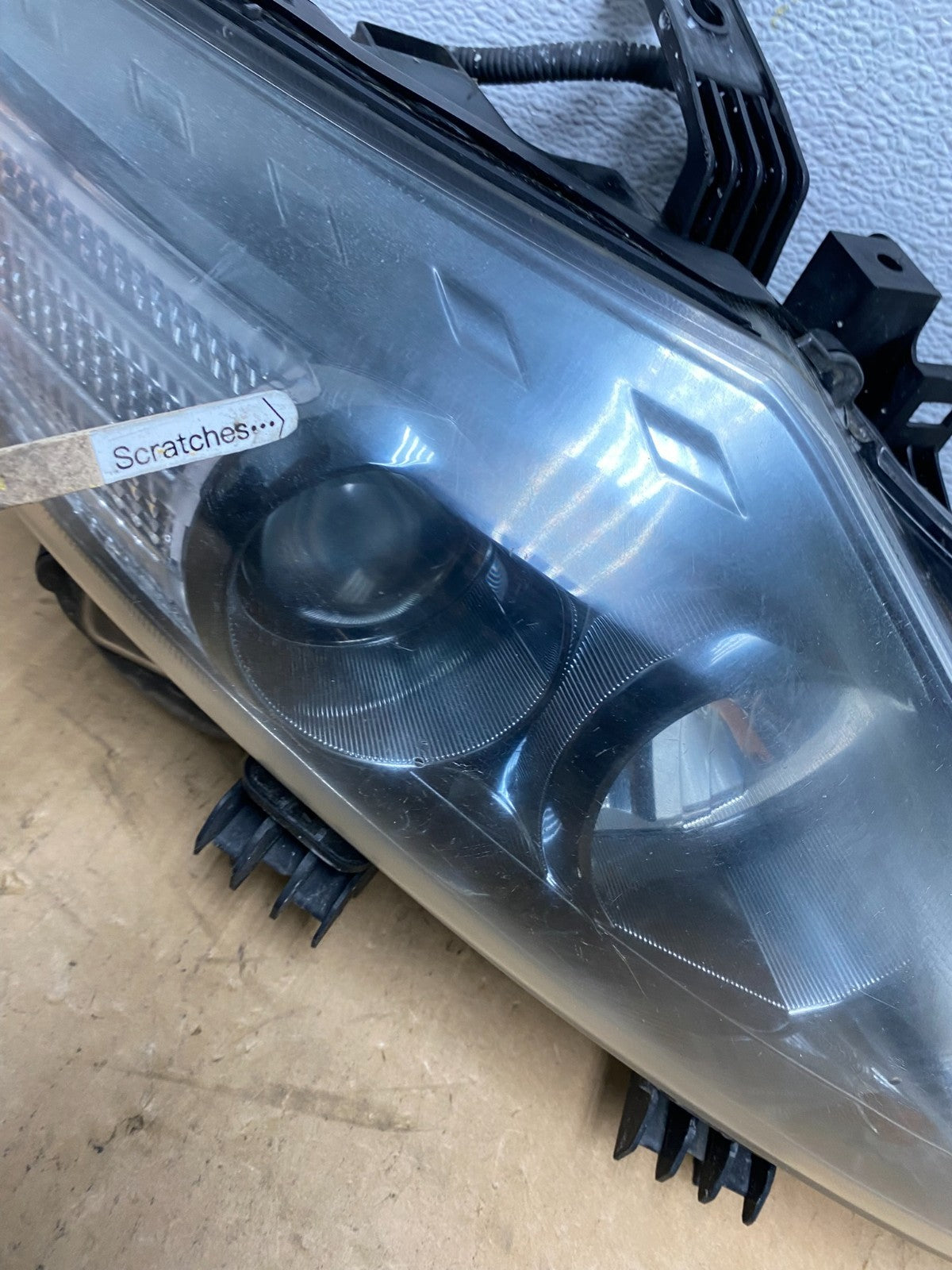 2011 to 2014 Nissan Murano Headlight Right Passenger Rh Halogen AC8557 DW3