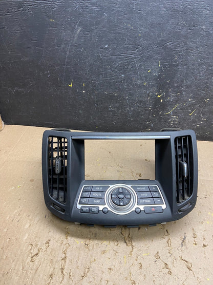 2007 - 2008 Infiniti G35 EX35 Radio Player Screen Panel Bezel U5690 DG0
