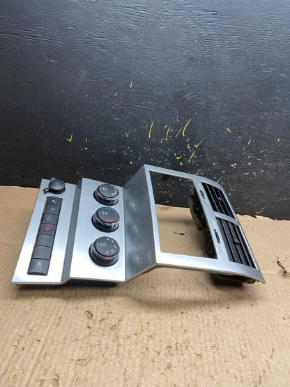 2007 to 2012 Dodge Nitro Dash Climate Temperature Control Radio Bezel Y7732 DG1