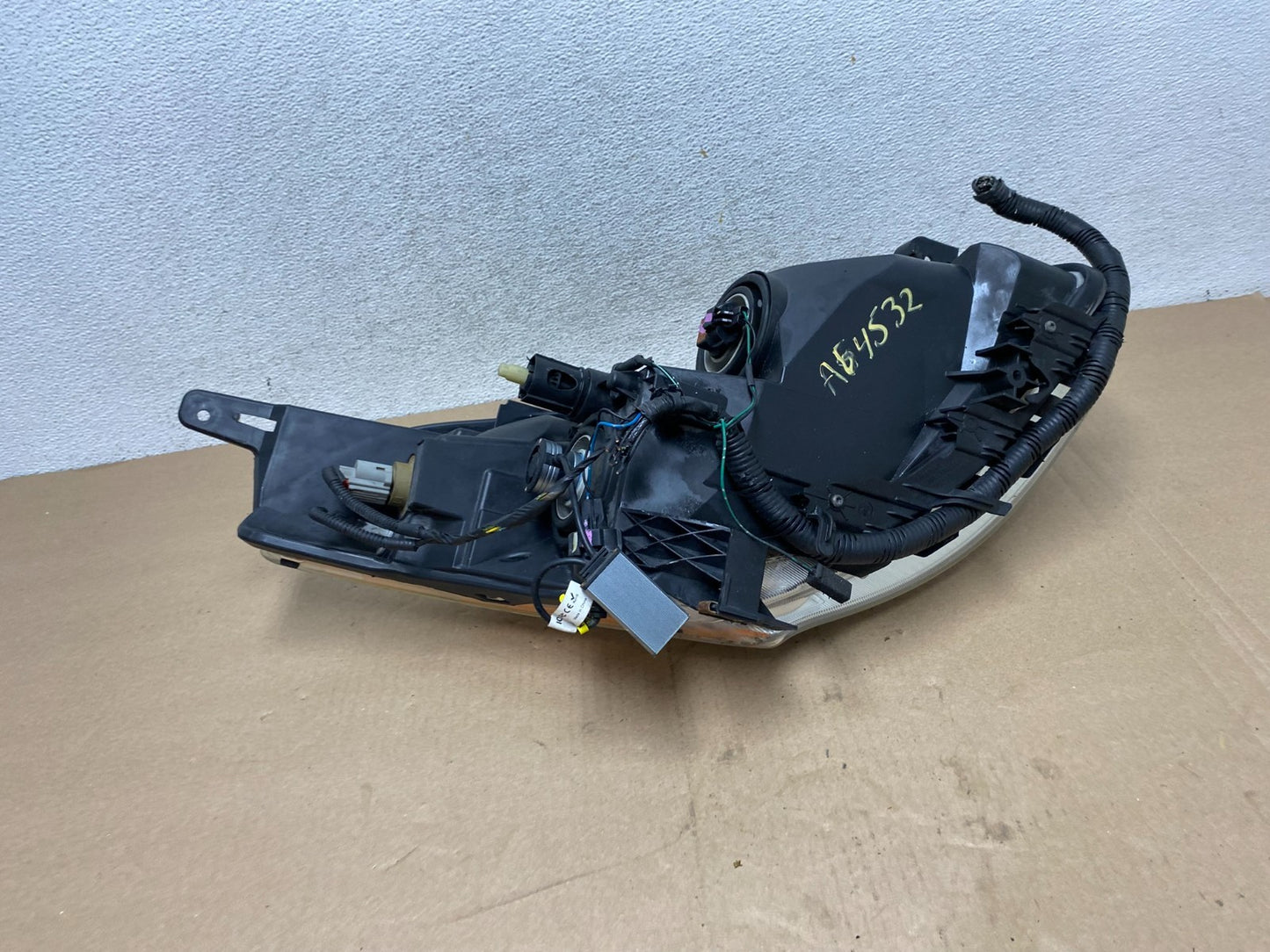 Sedan 2010 2011 2012 Nissan Altima Left Driver Side Headlight AG4532 DW8