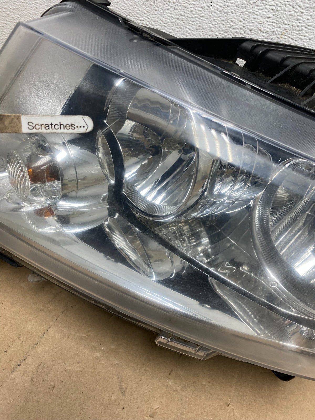 2011 to 2013 Jeep Grand Cherokee Halogen Left Driver Lh Headlight AE6657 DW3