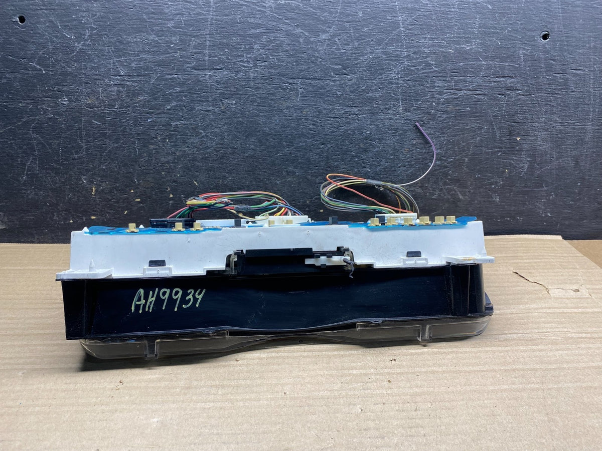 2001-2002 Ford Econoline E250 E350 Van Speedometer Instrument Cluster ah9934 DG4