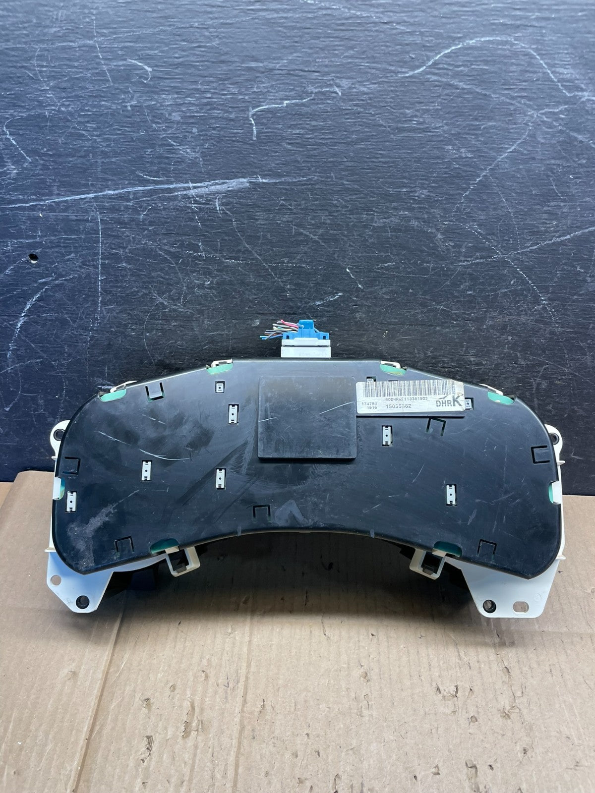 2008 to 2011 Chevrolet Tahoe Hybrid Speedometer Gauge Cluster T1832 DG3