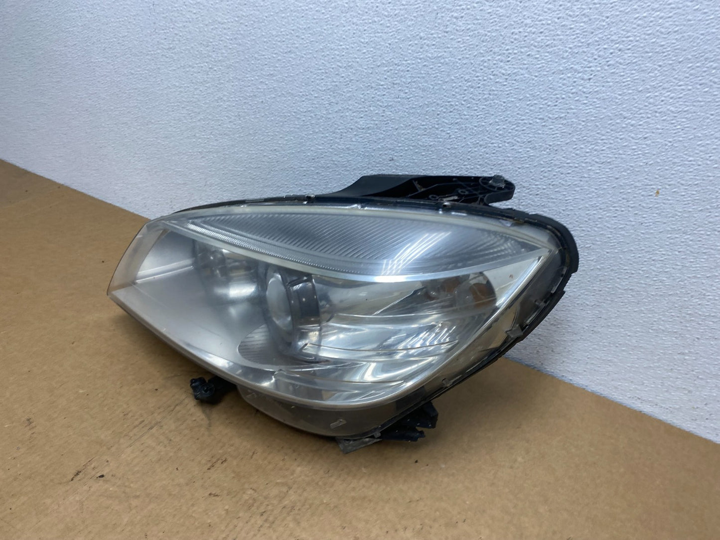 2008-2011 Mercedes C-Class C350 C300 Left Driver Xenon Headlight AC1790 DW1