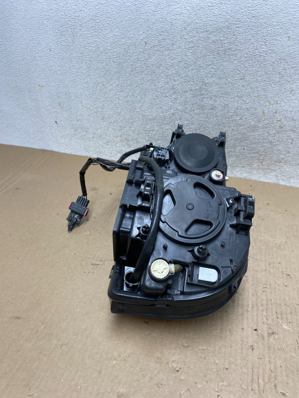 2003 to 2013 Volvo XC90 Right Passenger Rh Side Headlight Halogen DEPO AJ2268 DW6