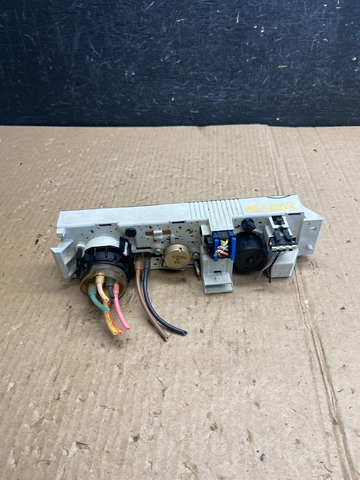 2001 - 2007 GMC Chevrolet Express 1500 Climate Control A/C AE4003 DG3