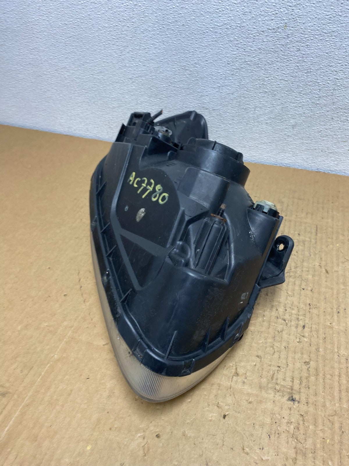 2007 2008 2009 Kia Spectra Left Driver Lh Side Headlight AC7780 DW8