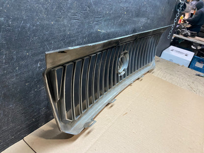 2002 to 2005 Mercury Mountaineer Front Upper Grill Grille Oem W5680 DG9