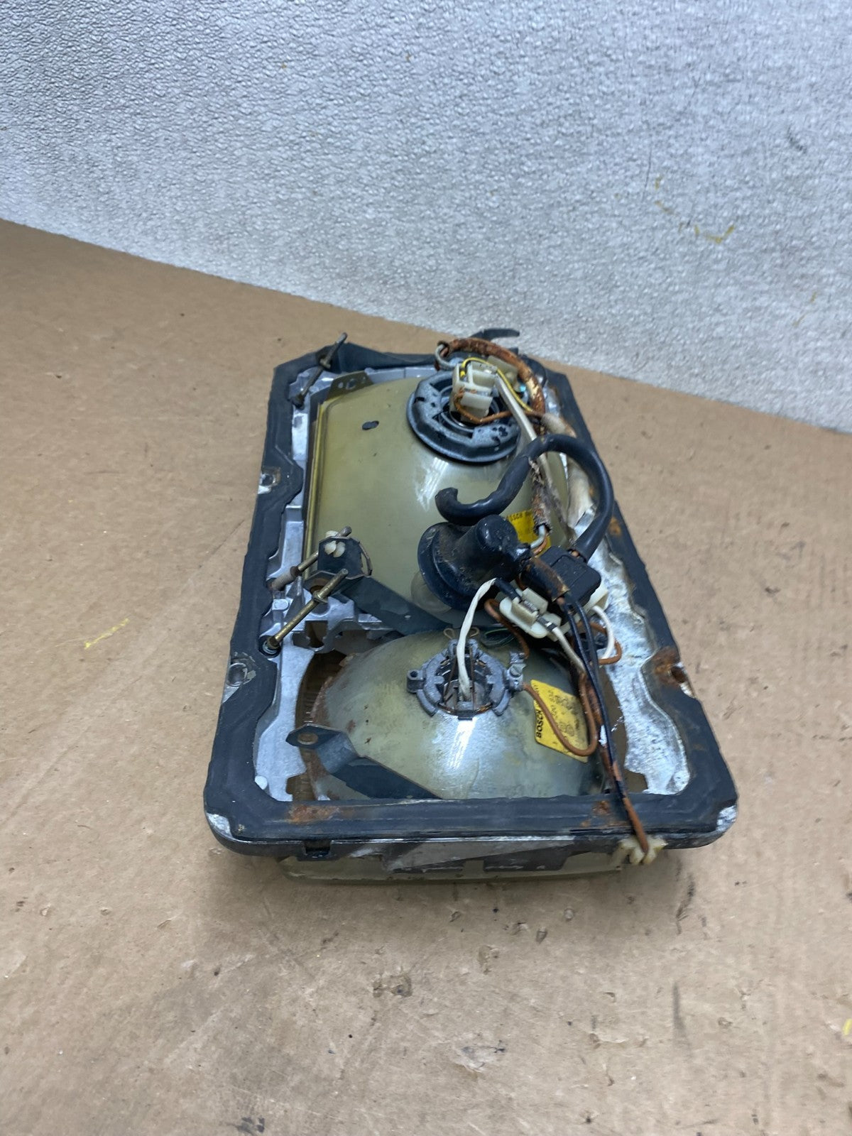 Mercedes W116 S-Class Left Driver LH Halogen Headlight OEM w8752 DG8