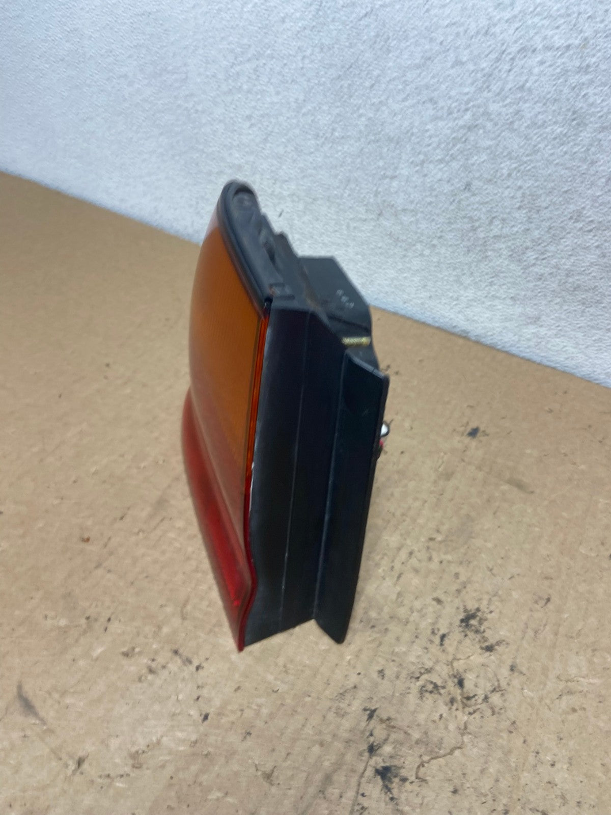 1995 1996 Nissan Maxima Left Driver LH Side Tail light AG2358 LK1