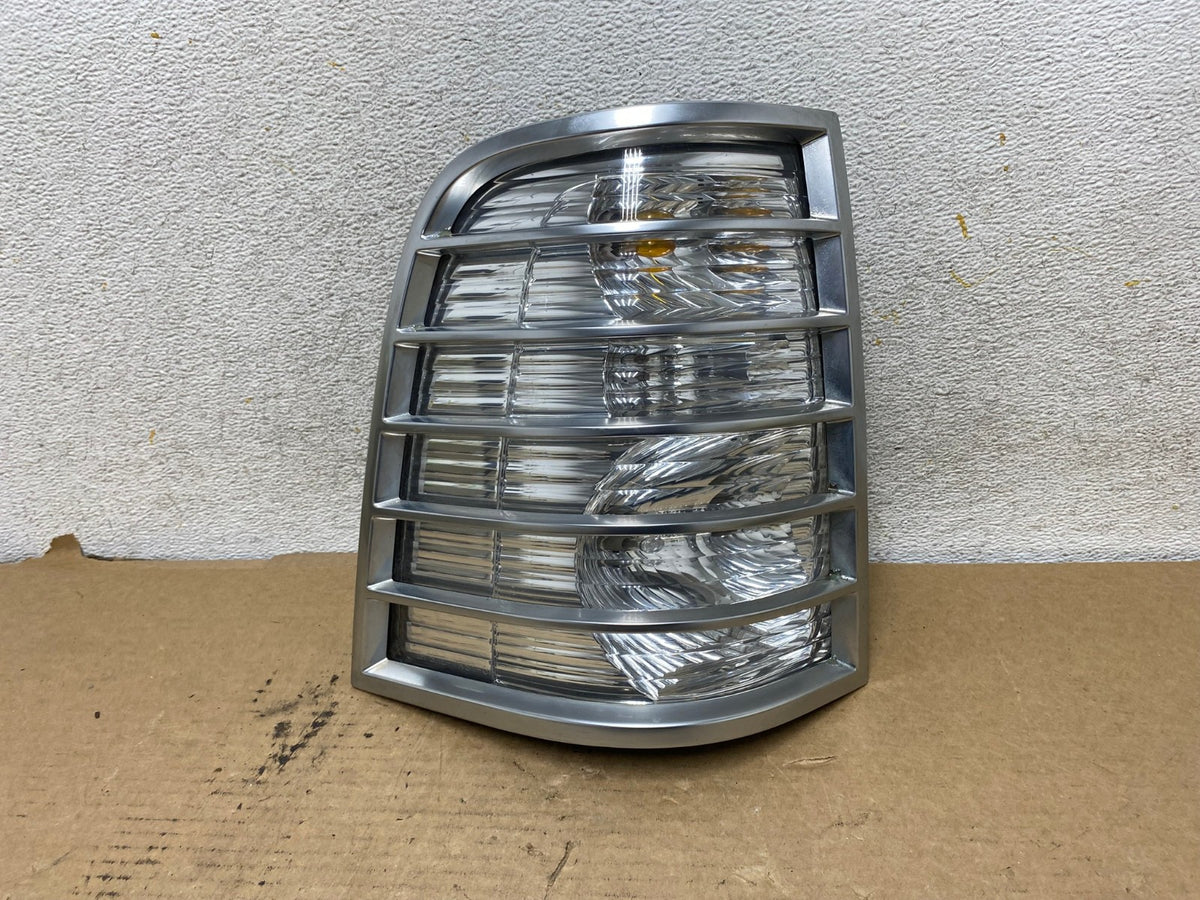2006 2007 2008 2009 2010 Mercury Mountaineer Left Driver Tail Light AH8044 LK0