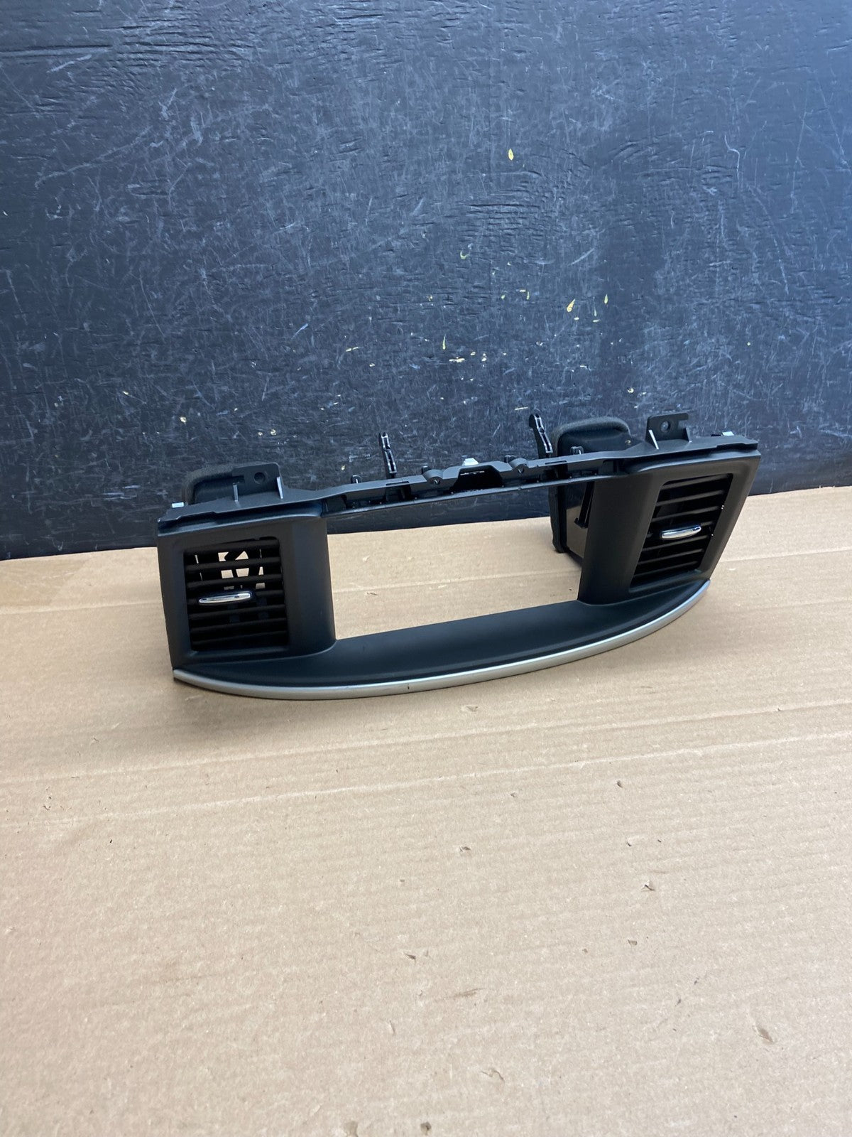 2013 to 2020 Nissan Pathfinder Center Dash Radio Trim Bezel Surround AG5093 DG0