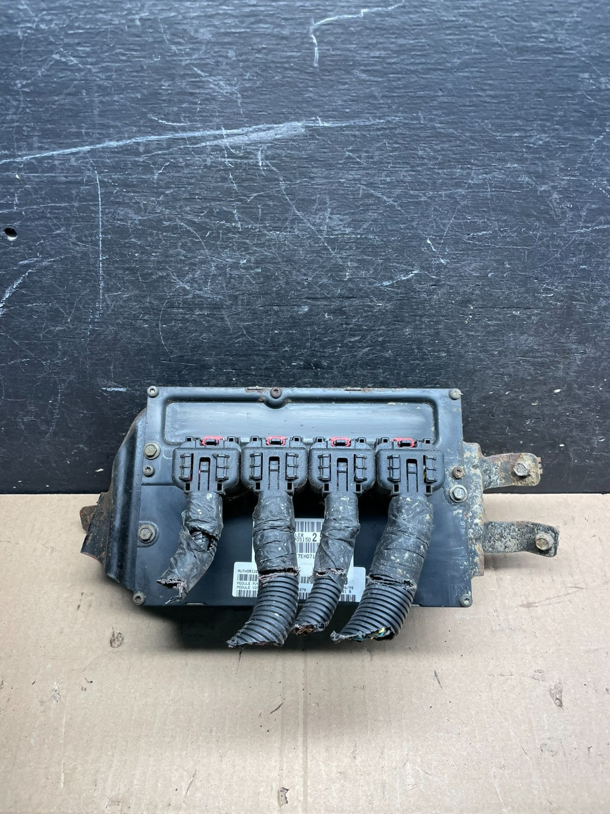 2008 2009  Caravan Town & Country 3.8L Engine Control Unit ECU Module V1869 DG0