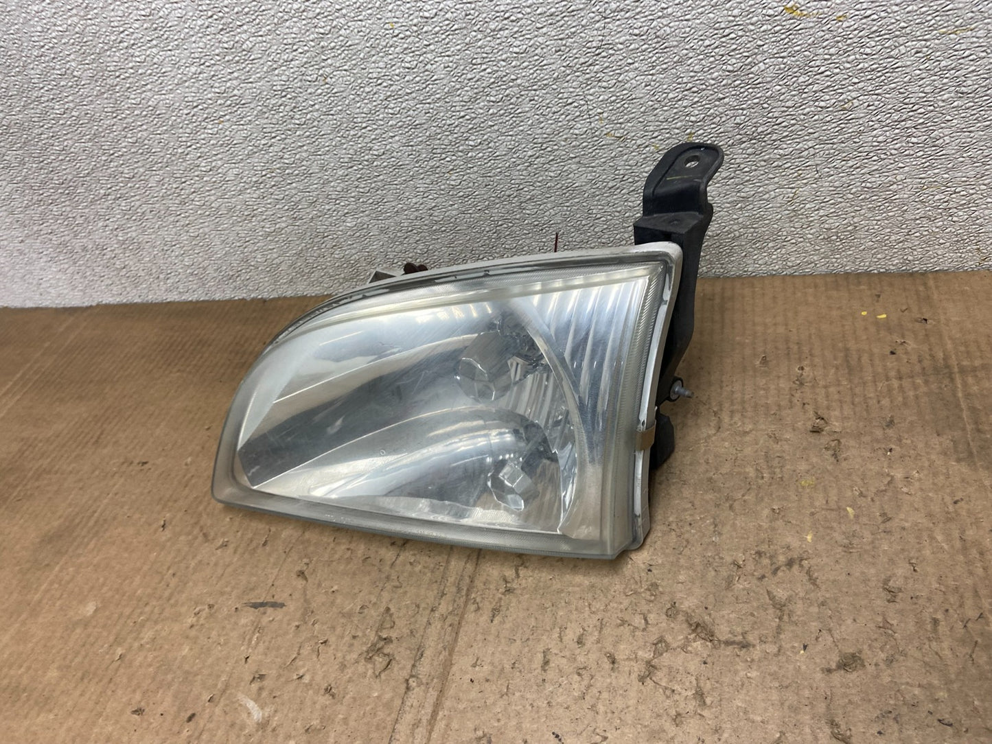 2001 2002 2003 Toyota Sienna Left Driver Lh Side Headlight Halogen AA6976 DW1