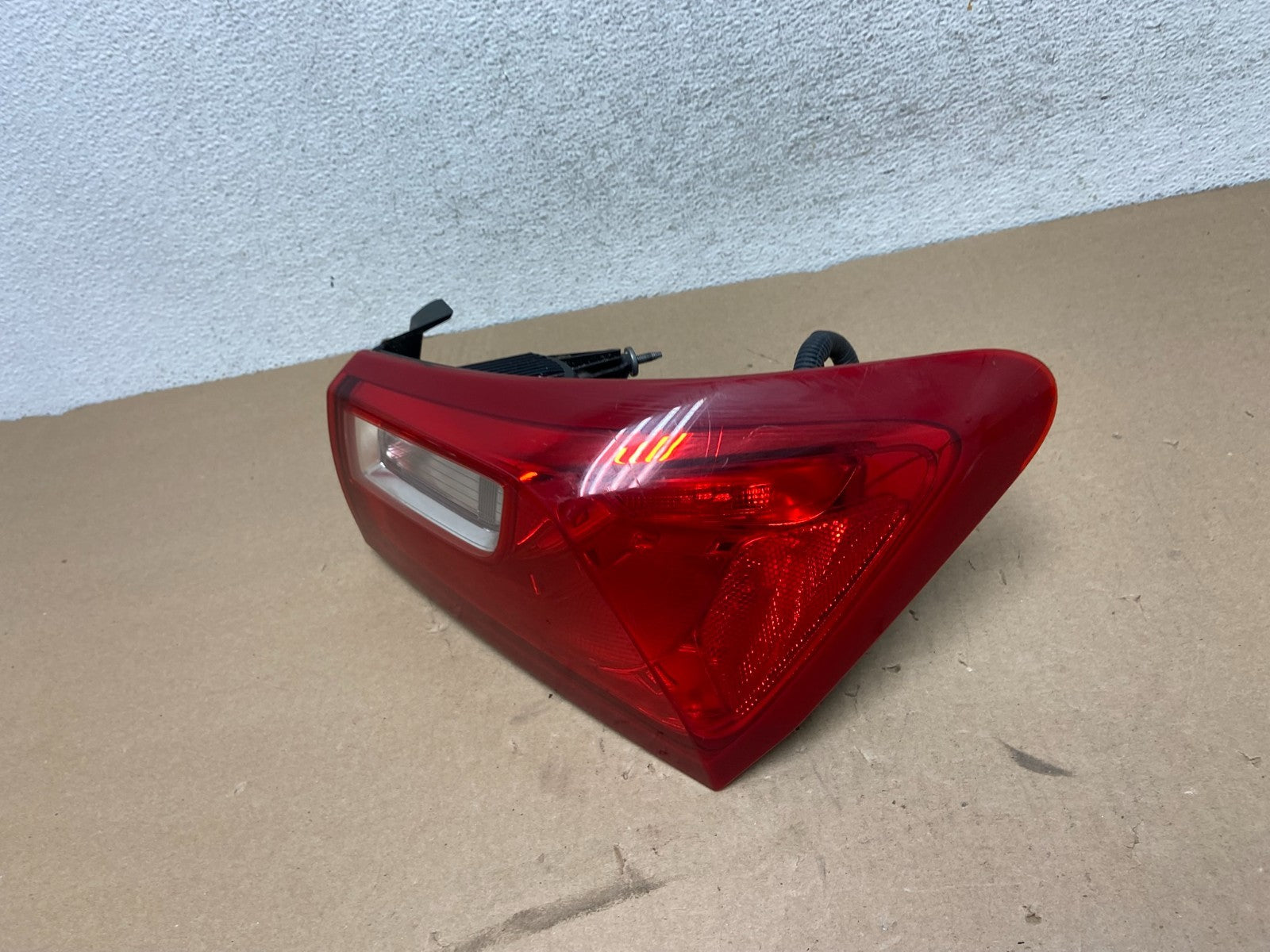2016 - 2020 Chevrolet Malibu Right Passenger RH Side Tail Light AG3363 LK1