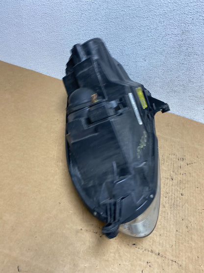 2005 - 2010 Volkswagen Jetta Right Passenger RH Side Headlight Halogen AD4664 DW7
