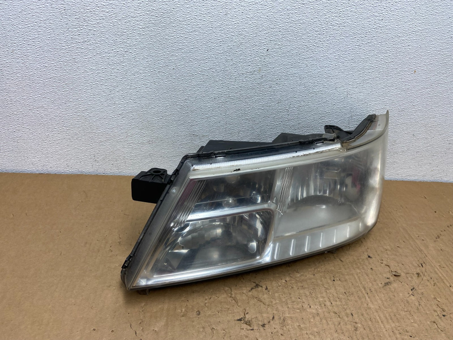 2009 to 2017 Dodge Journey Headlight Left Driver Lh Side Halogen AC8252 DW2