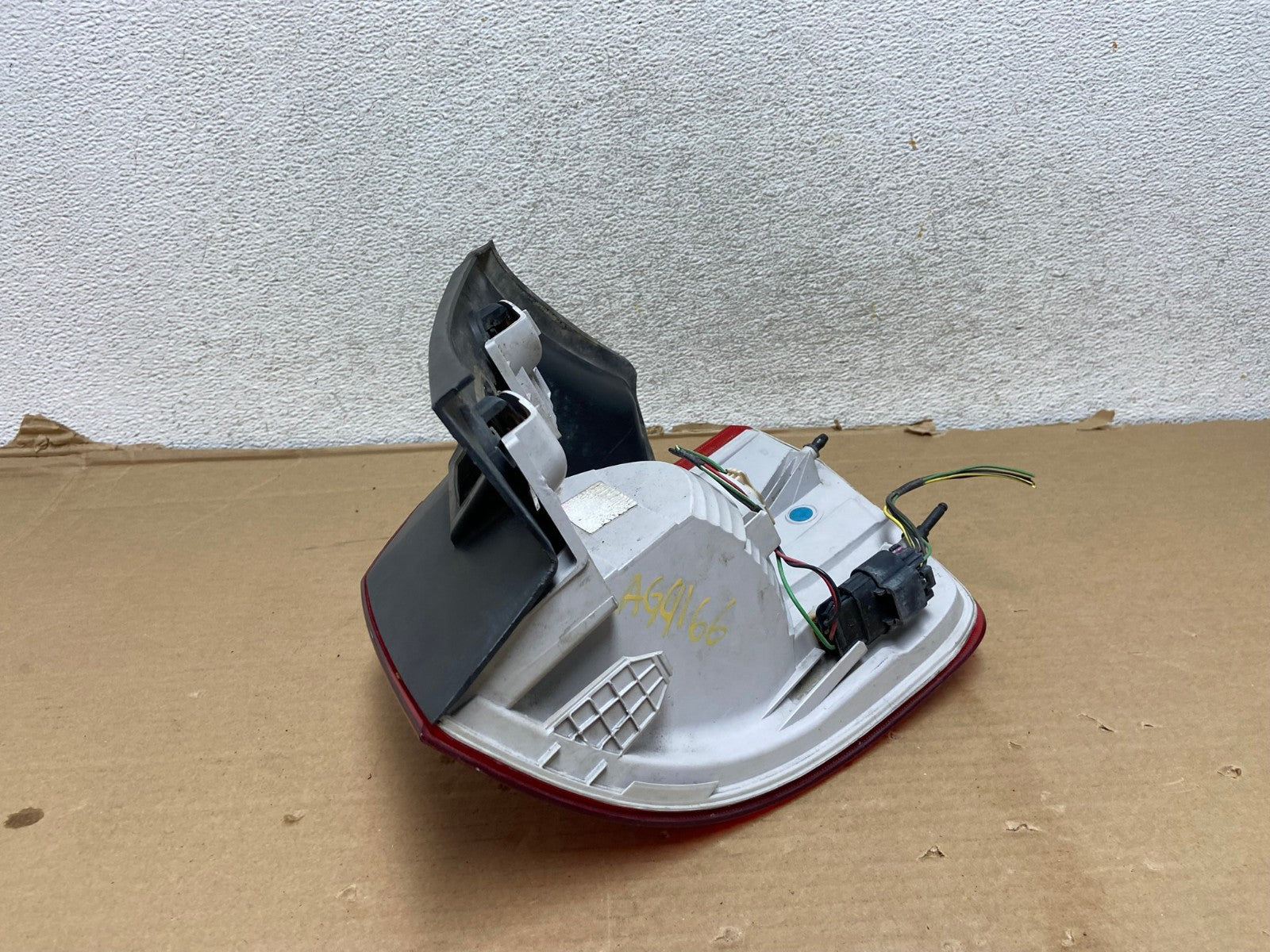 2010 to 2017 GMC Terrain Halogen Tail Light Left Driver Lh Side AG9166 LK4