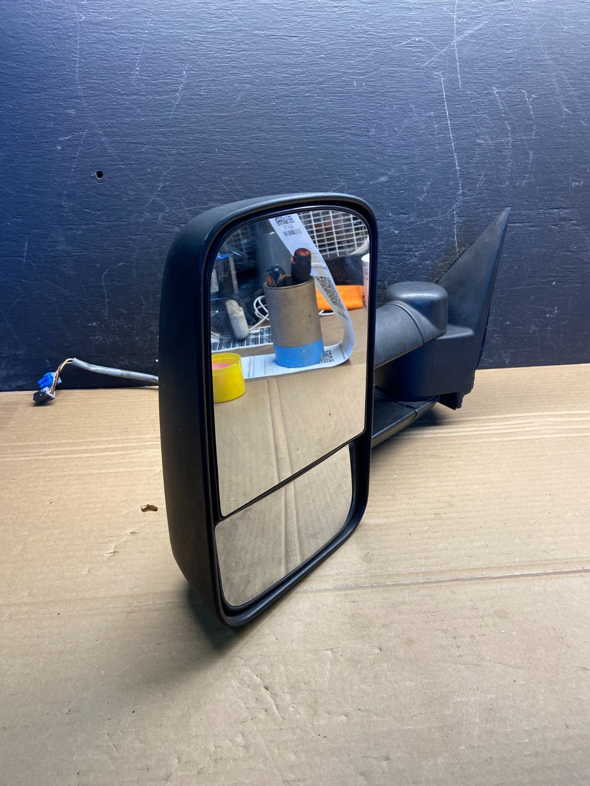 2003-2006 Chevrolet Silverado Sierra Left Driver LH Tow Door Mirror AE4709 DW9