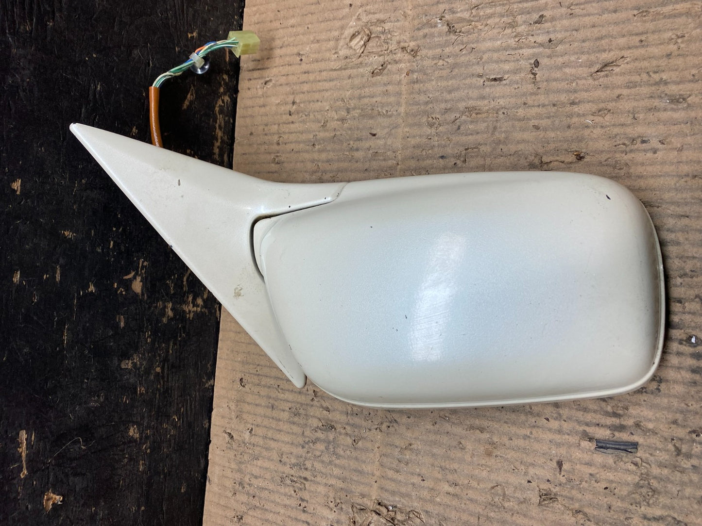 2000 to 2004 Subaru Legacy Right Passenger RH Door Mirror Oem T9646 DG4