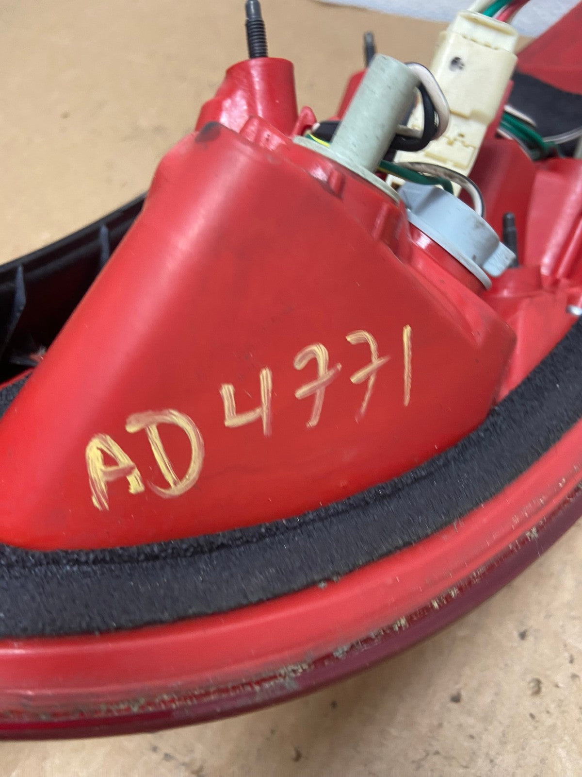 2006 2007 2008 Toyota Rav4 Left Driver LH Side Tail Light AD4771 LK6