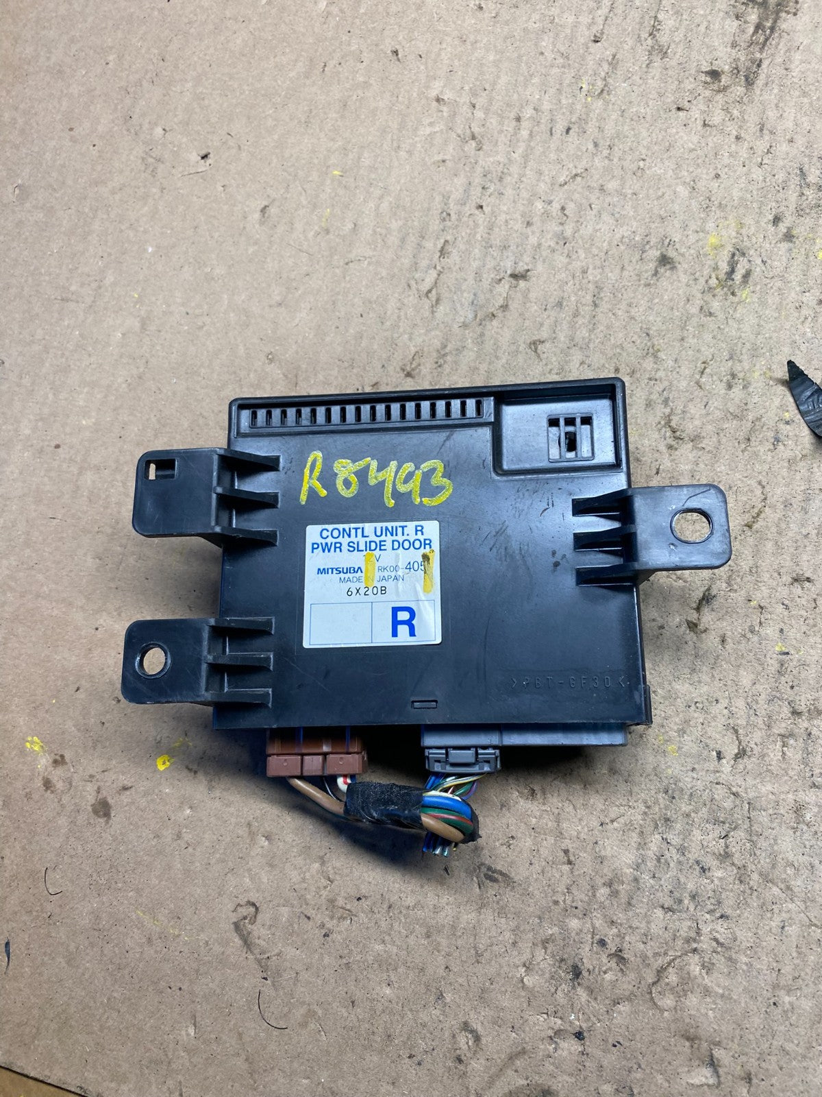 2005 - 2010 Honda Odyssey Rear Right Passenger Sliding Door Module R8493 DG5