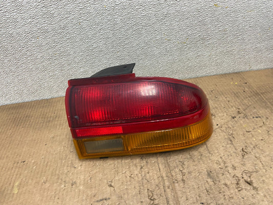 1993 - 1995 Saturn SL S-Series Right Passenger RH Side Tail Light OEM AA8509 LK0