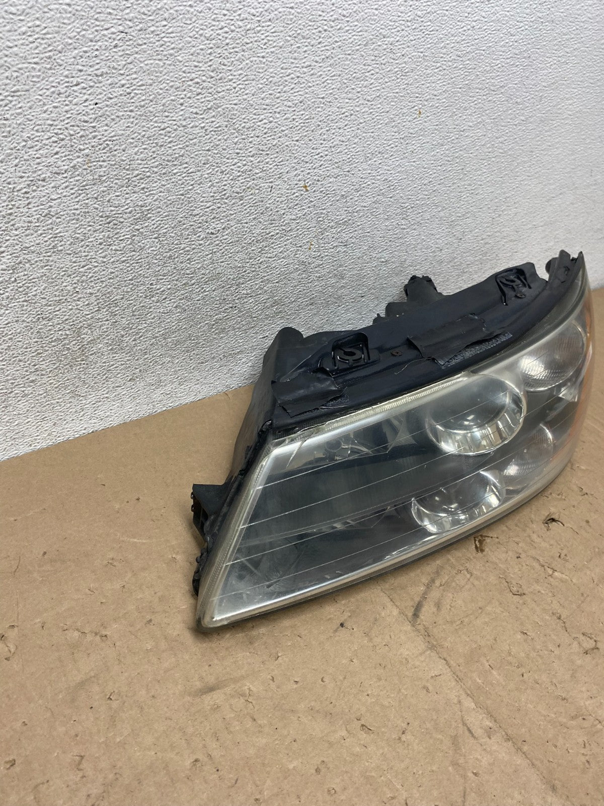 2006 to 2008 Hyundai Sonata Left Driver LH Side Headlight Halogen AG5437 DW2