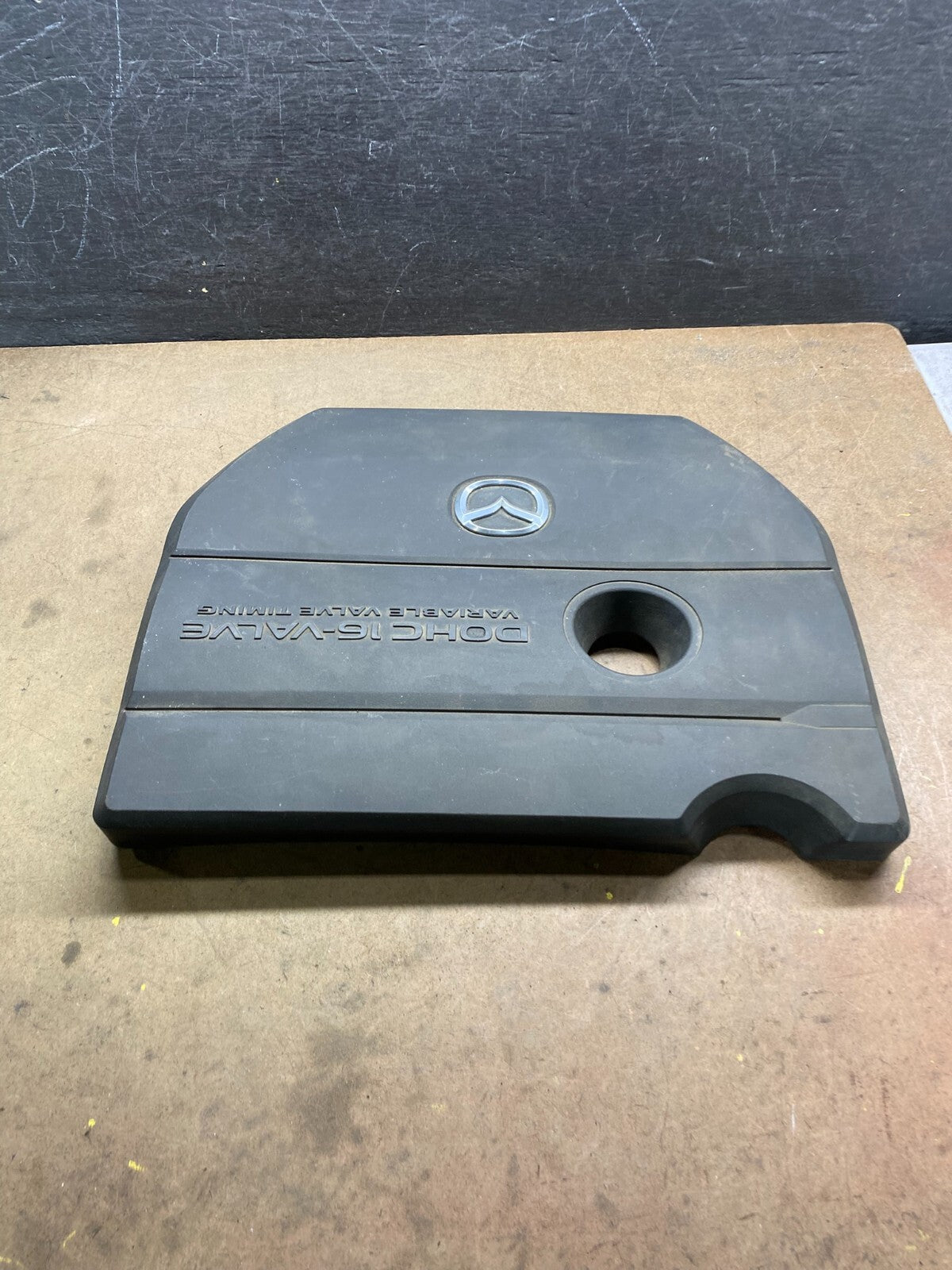 2004 to 2009 Mazda 3 DOHC 16 VALVE Engine Shield Top Cover M3116 PS1