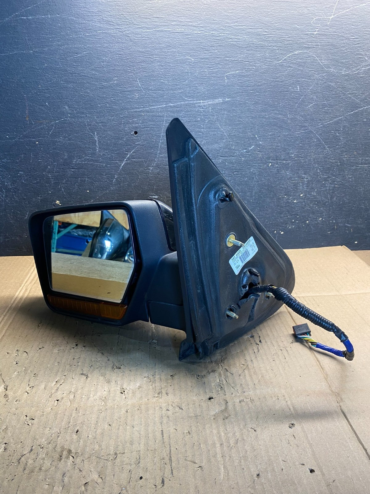 2007-2011 Ford Expedition Left Driver View Door Mirror AB0713 MS10