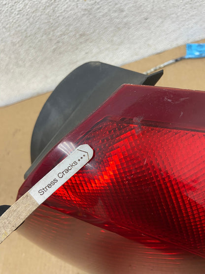 2004 2005 2006 2007 Ford Taurus Right Passenger Side Tail Light AG2018 LK5
