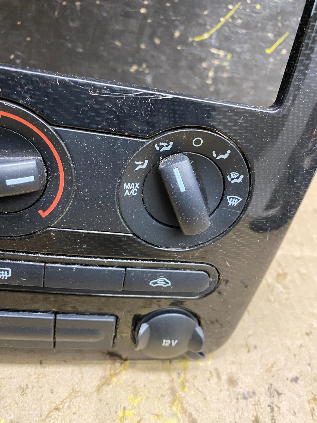 2008-2009 Ford Taurus X Center Console Climate Radio Control Panel U5785 DG1