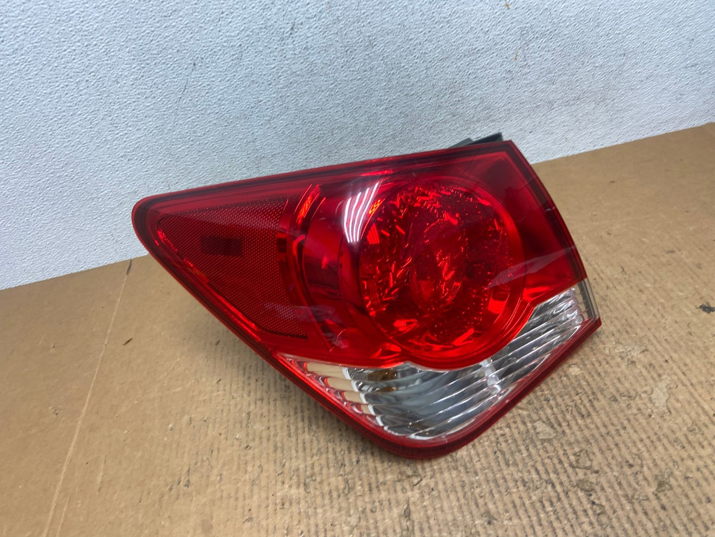 2011 2012 2013 2014 Chevrolet Cruze Left Driver LH Side Tail Light AE2865 LK0