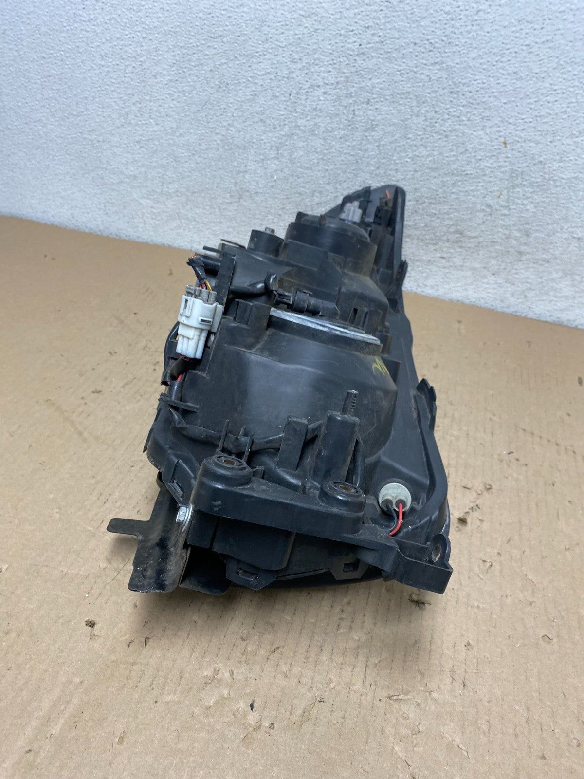 2006 2007 2008 Subaru Forester Left Driver LH Headlight Halogen TYC AF3215 DW6