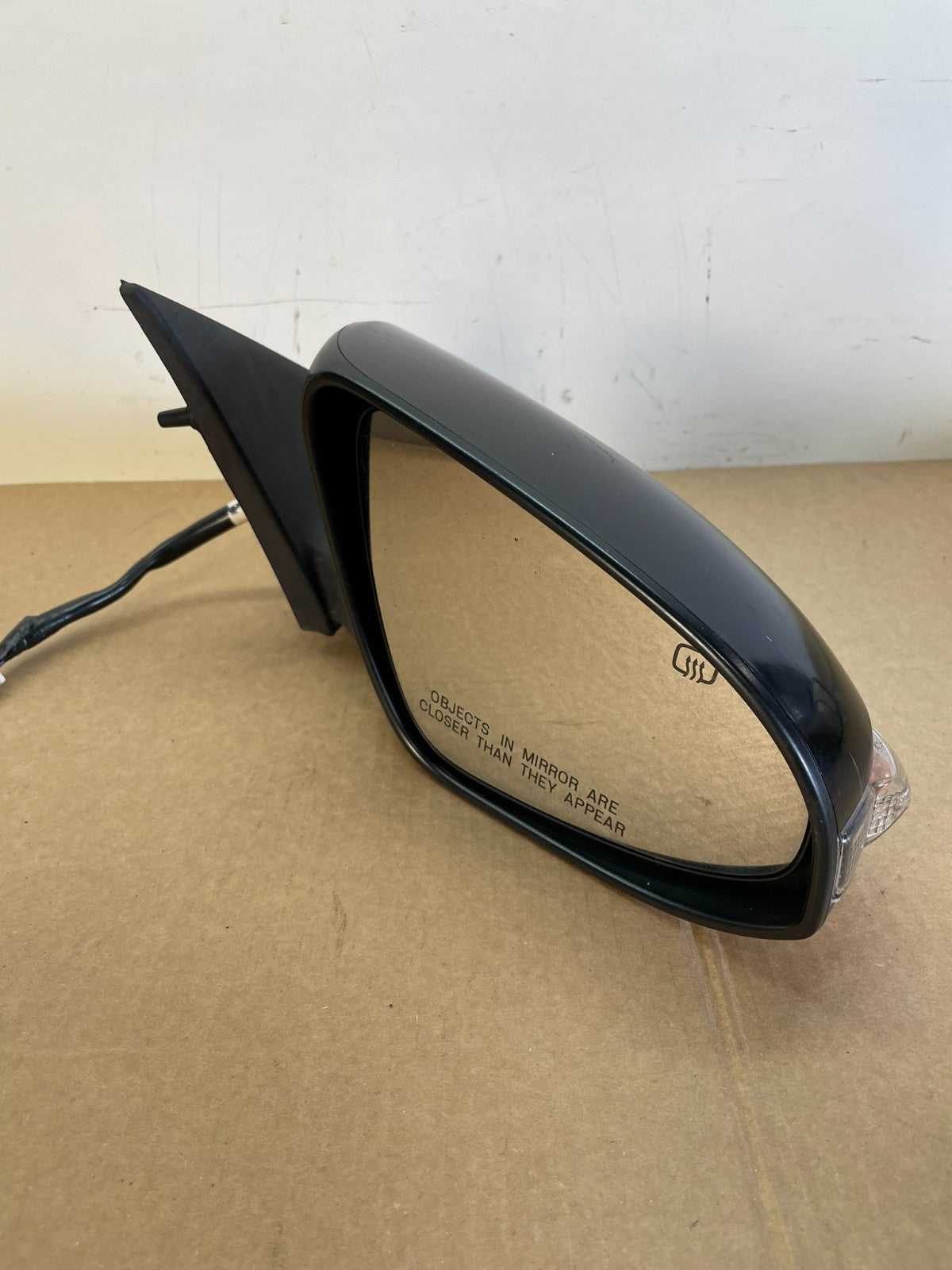 2013 - 2018 Toyota Avalon Right Passenger RH View Door Turn Sgn Mirror AH6274 DW2