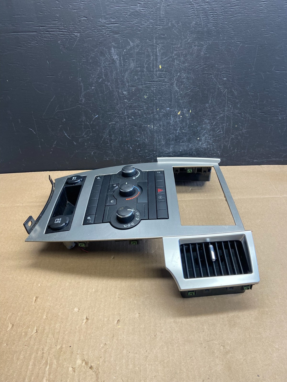 2008 2009 2010 Jeep Commander Grand Cherokee A/C Climate Control Bezel AC6161 DG2